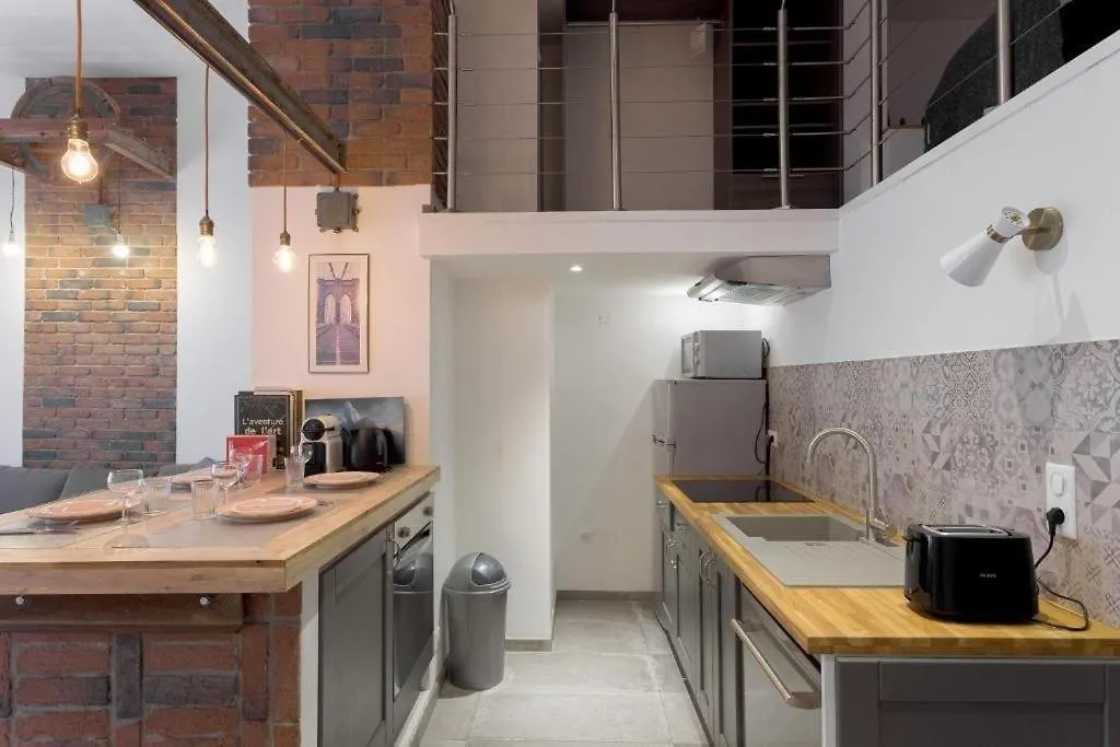Loft New-Yorkais A Cannes Apartman